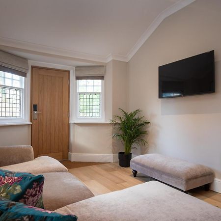 Rowton Hall Hotel And Spa Chester Extérieur photo