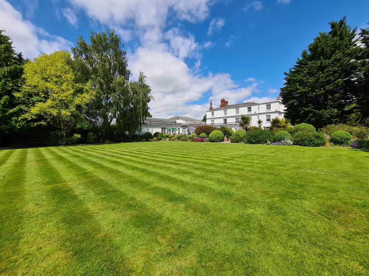 Rowton Hall Hotel And Spa Chester Extérieur photo