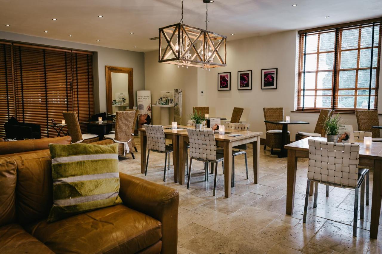 Rowton Hall Hotel And Spa Chester Extérieur photo