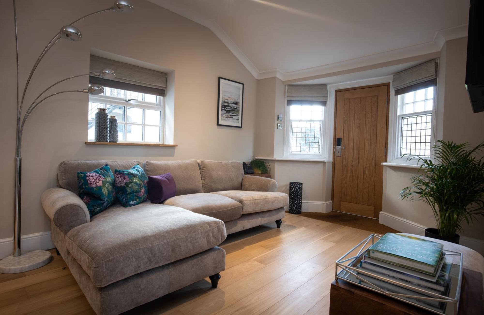 Rowton Hall Hotel And Spa Chester Extérieur photo