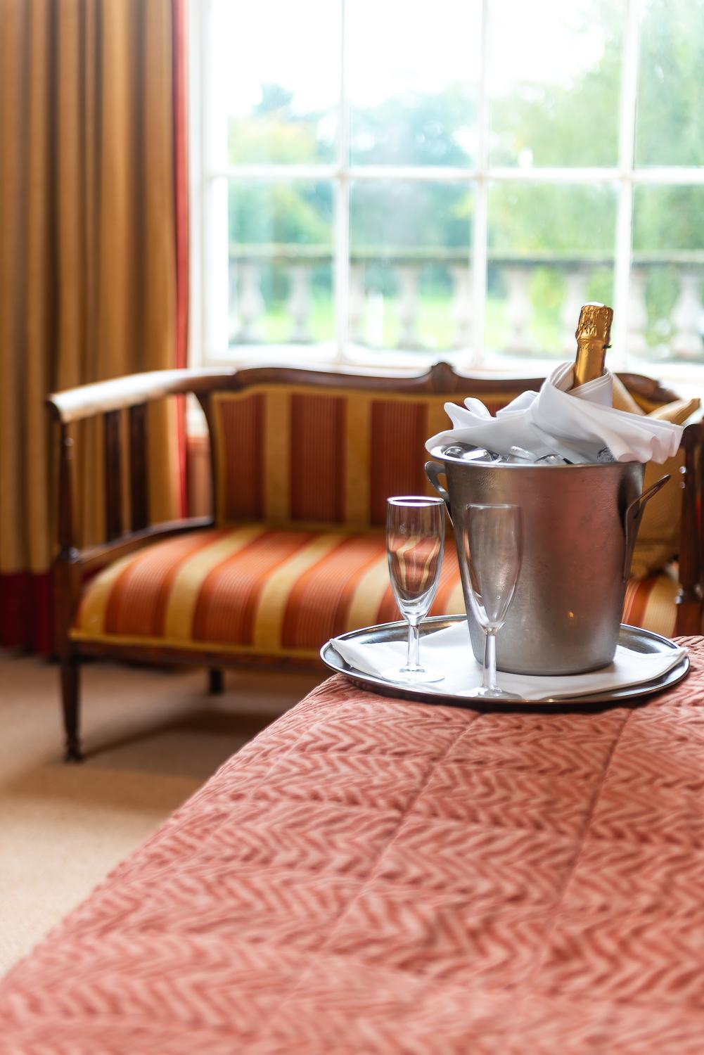 Rowton Hall Hotel And Spa Chester Extérieur photo