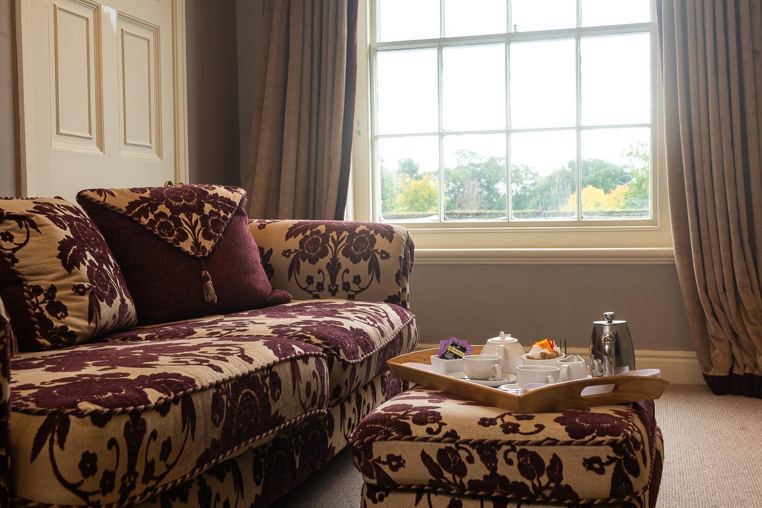 Rowton Hall Hotel And Spa Chester Extérieur photo
