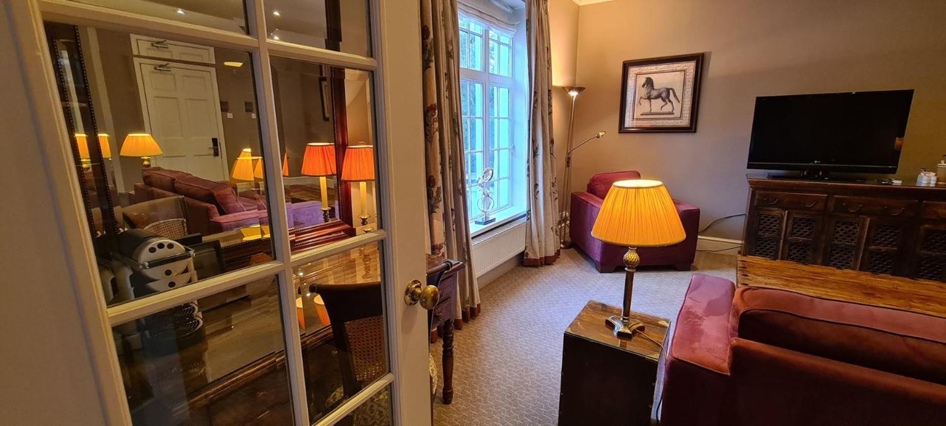 Rowton Hall Hotel And Spa Chester Extérieur photo