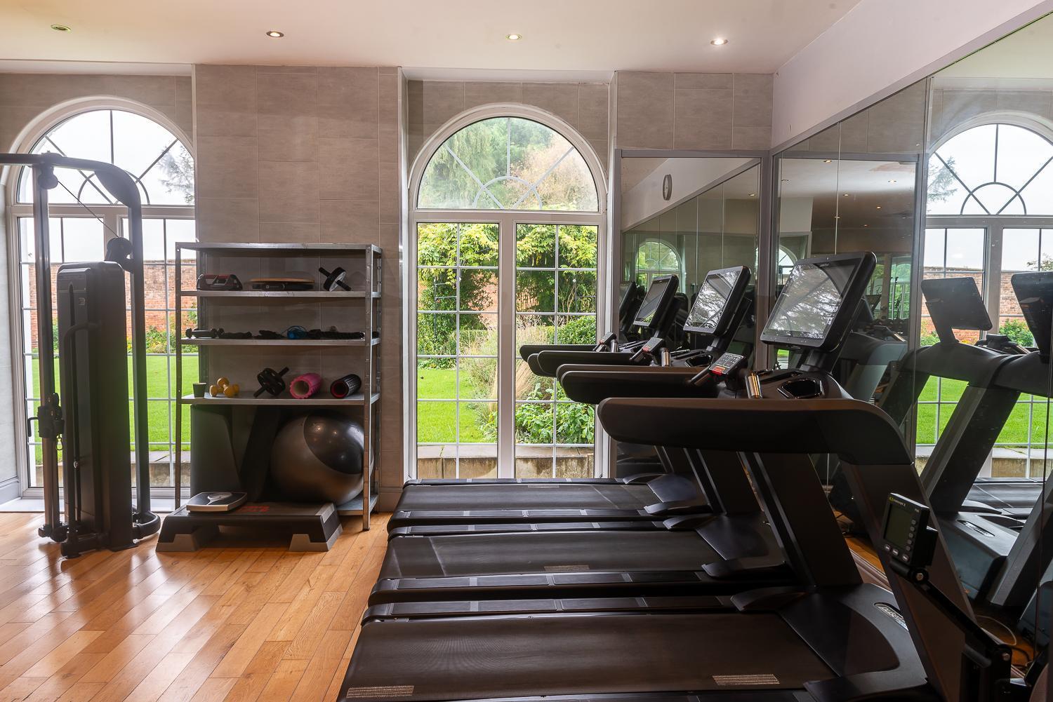 Rowton Hall Hotel And Spa Chester Extérieur photo