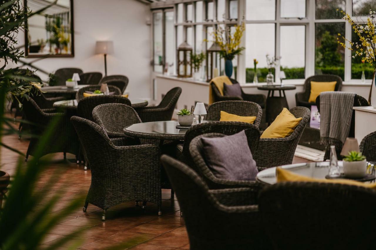 Rowton Hall Hotel And Spa Chester Extérieur photo